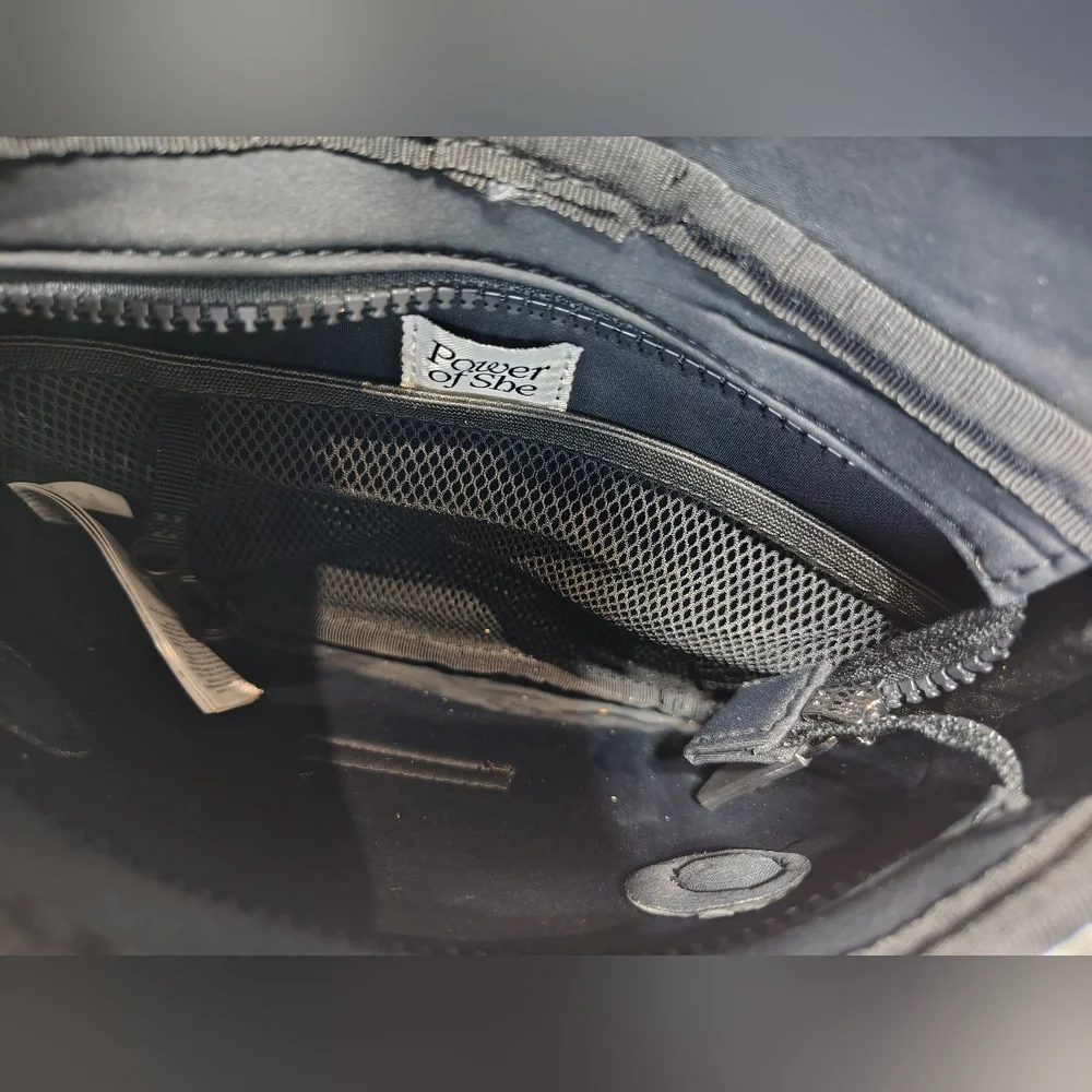 Athleta‎ Diem Belt Bag Black Fanny Pack Crossbody Small
